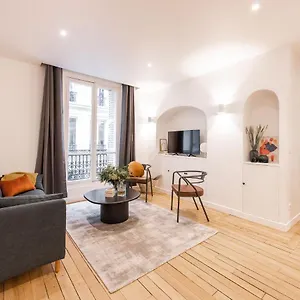  Apartment And Renovated Parisian Apartment, 6-7 Guests